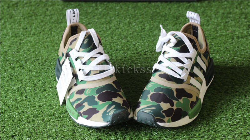 Top BAPE x Adidas NMD BAPE camo R1
